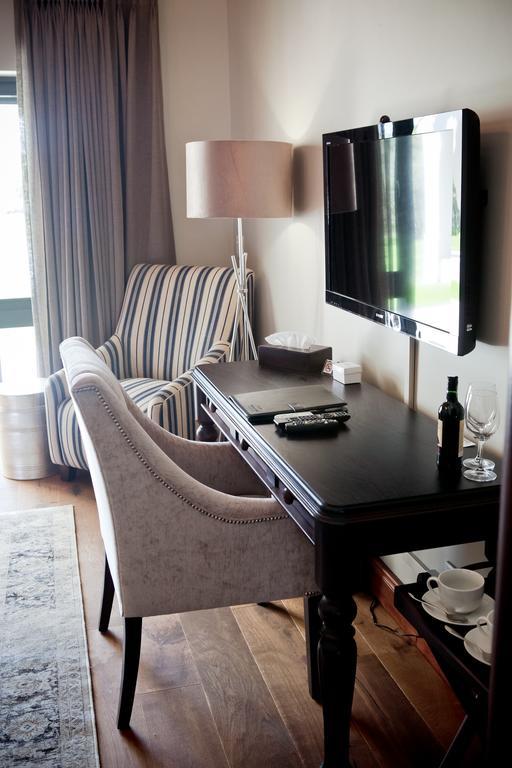 Under Oaks Guest House Paarl Zimmer foto